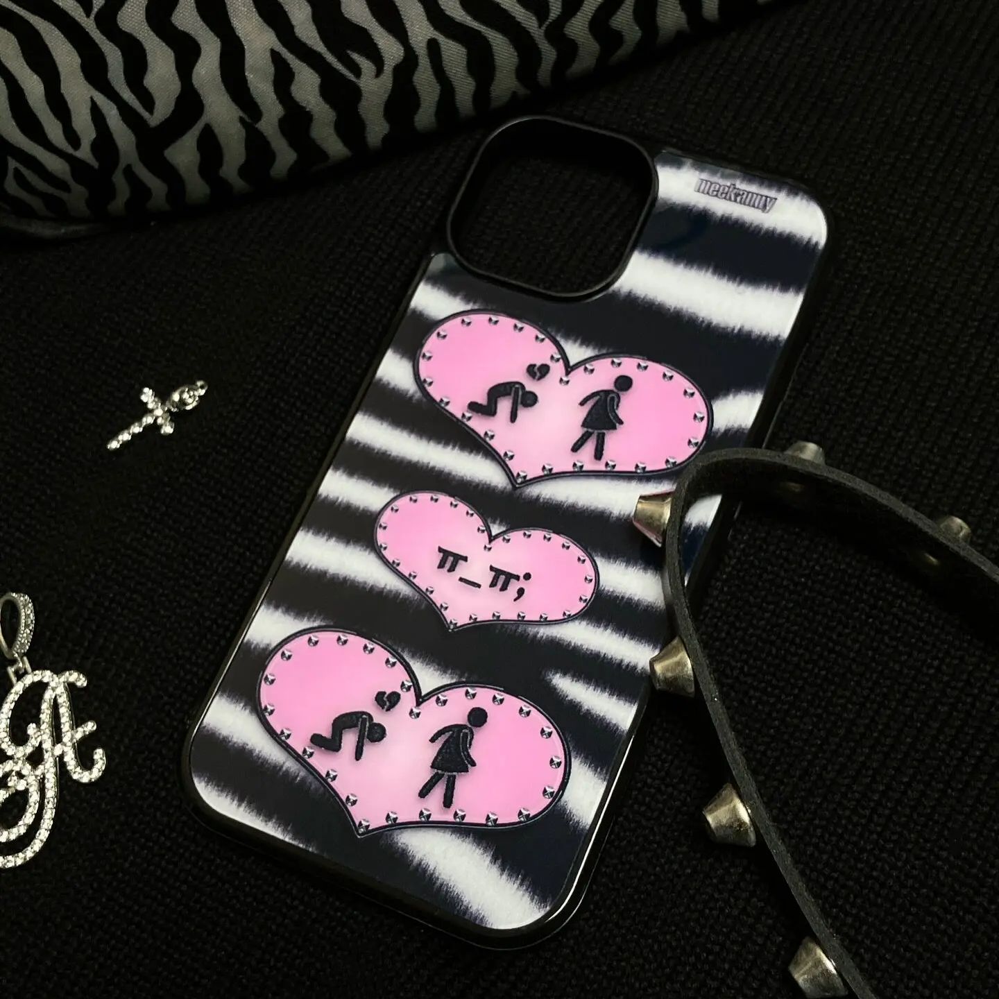 Niche Personality Ins Black an - огляд і ціна Phone Cases Customized